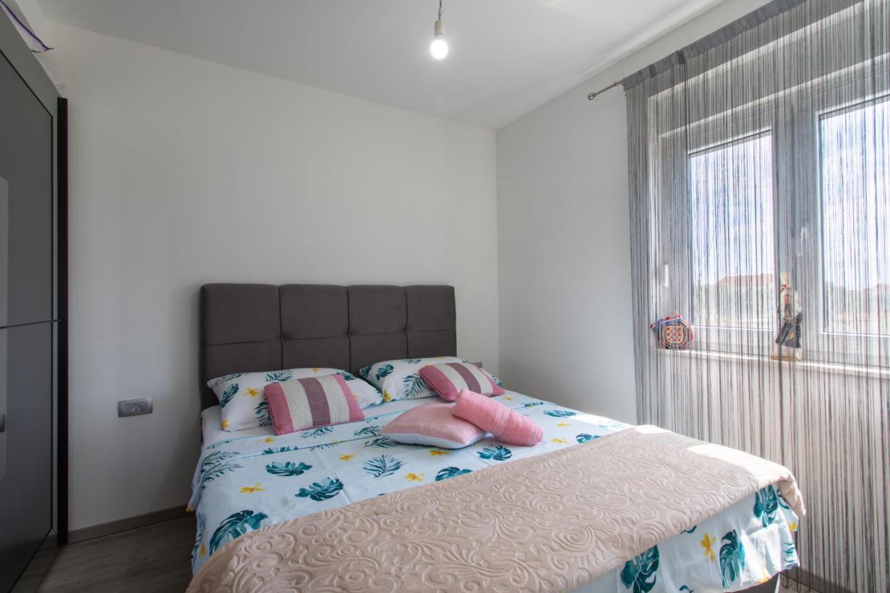 Apartman Nikol Kaštela Extérieur photo
